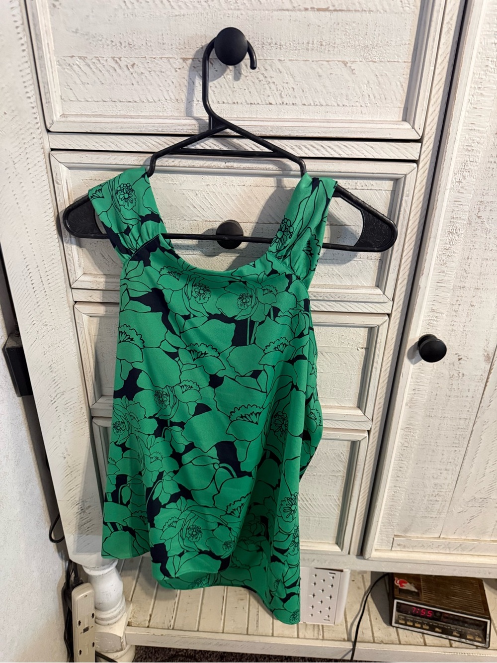 Banana Republic Green Floral Print Sleeveless Blouse